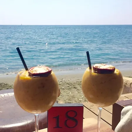 Apartament Modern 1 Bedroom Sea View *